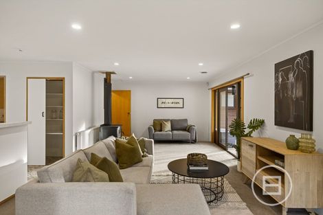 Photo of property in 20 Daveys Place, Arrowtown, 9302