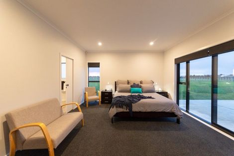 Photo of property in 5 Alayna Court, Colyton, Feilding, 4775