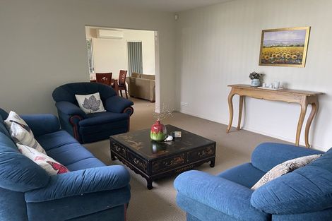 Photo of property in 3 Kouras Place, Flat Bush, Auckland, 2016