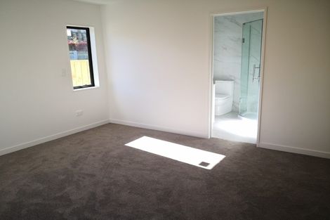 Photo of property in 135 Tiriwa Drive, Massey, Auckland, 0614