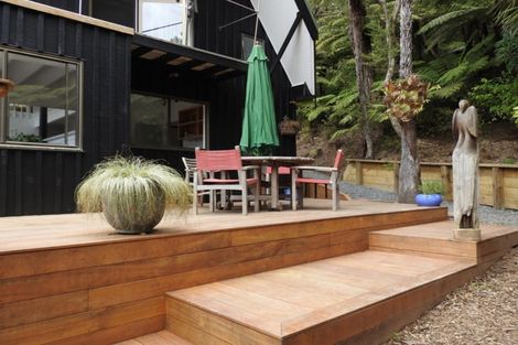 Photo of property in 16 Major Bridge Drive, Russell, 0272