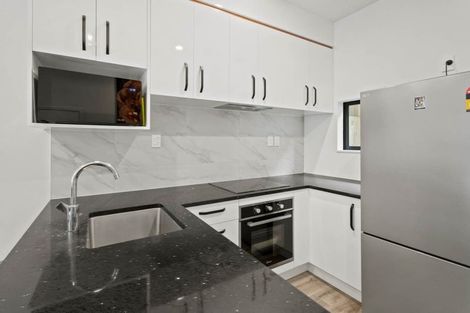 Photo of property in 7/22 Ryburn Road, Mount Wellington, Auckland, 1062