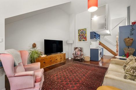 Photo of property in Courtenay Mews Apartments, 7/14 Alpha Street, Te Aro, Wellington, 6011