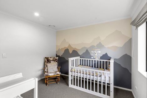 Photo of property in 28 Lochnagar Drive, Lake Hayes, Queenstown, 9304