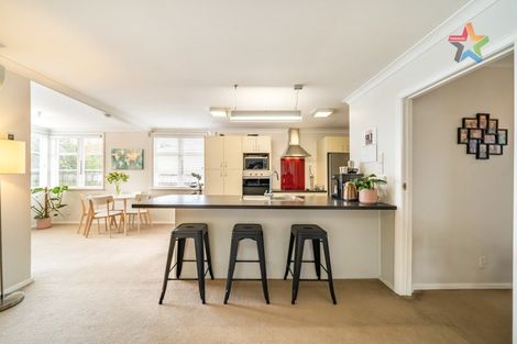 Photo of property in 1 Waldie Grove, Avalon, Lower Hutt, 5011