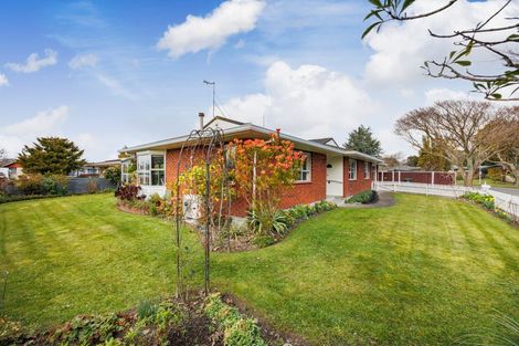 Photo of property in 27 Carter Crescent, Awapuni, Palmerston North, 4412