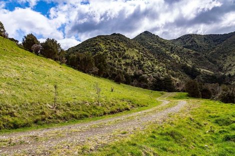 Photo of property in 843 Mangatarere Valley Road, West Taratahi, Carterton, 5791