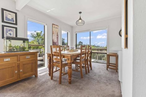 Photo of property in 1/170 Stapleford Crescent, Browns Bay, Auckland, 0630