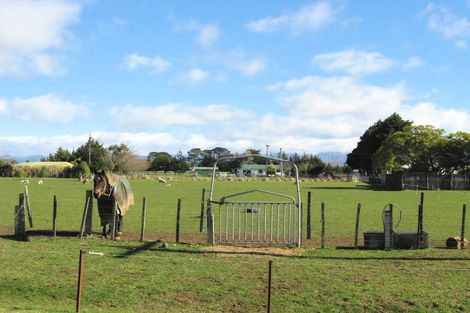 Photo of property in 33 Charles Street, Takapau, 4203