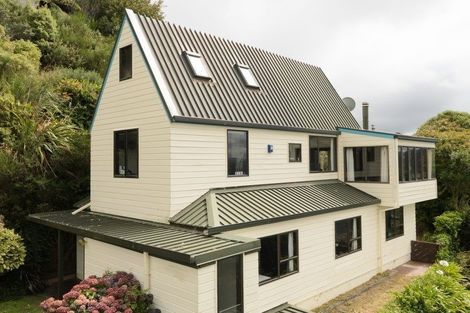 Photo of property in 1 Paparata Street, Karori, Wellington, 6012