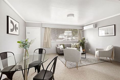 Photo of property in 2/246 Main Road, Tawa, Wellington, 5028