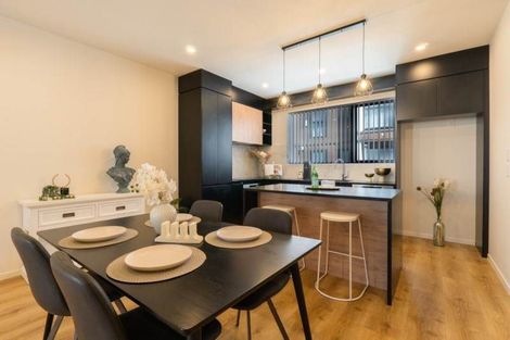 Photo of property in 2/16 Williamson Avenue, Belmont, Auckland, 0622