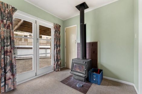 Photo of property in 76 Lethbridge Street, Feilding, 4702