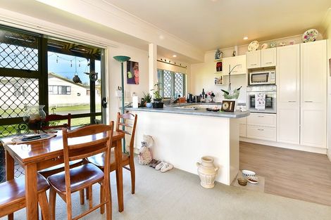 Photo of property in 4/12 Miro Street, Helensville, 0800