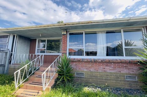 Photo of property in 2/45 Denbigh Avenue, Mount Roskill, Auckland, 1041