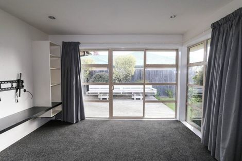 Photo of property in 25 Havana Gardens, Shirley, Christchurch, 8052