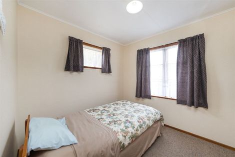 Photo of property in 37 Queen Street, Feilding, 4702