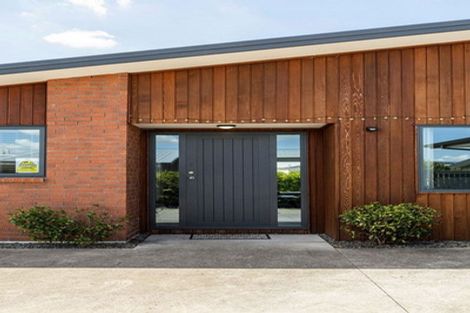 Photo of property in 40 Jarrett Terrace, Leamington, Cambridge, 3432