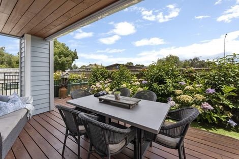 Photo of property in 5 Colombo Street, Hokowhitu, Palmerston North, 4410