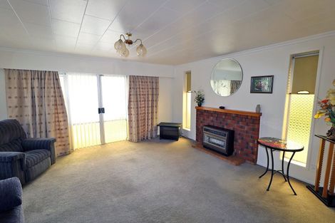 Photo of property in 26 Oberon Street, Stratford, 4332