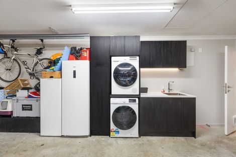 Photo of property in 18 Thurso Place, New Brighton, Christchurch, 8083