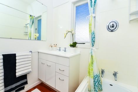 Photo of property in 46 Tranmere Road, Fairfield, Hamilton, 3214