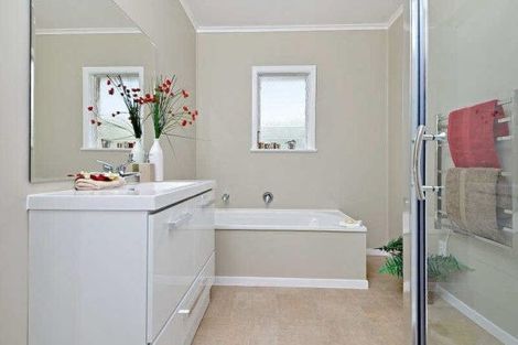 Photo of property in 141 Ridge Road, Howick, Auckland, 2014