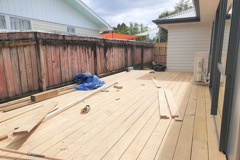 Photo of property in 1/1 Sutherland Avenue, Silverstream, Upper Hutt, 5019