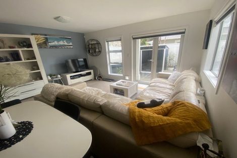 Photo of property in 45 Edinburgh Terrace, Berhampore, Wellington, 6023