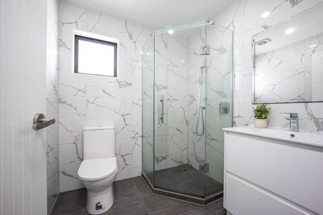 Photo of property in 8a Sharland Avenue, Manurewa, Auckland, 2102