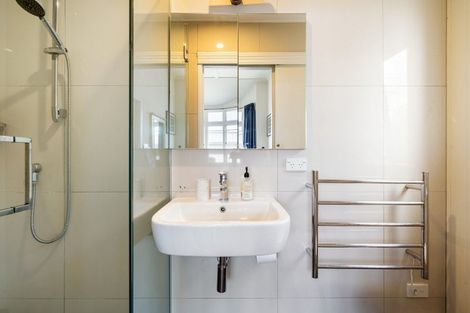 Photo of property in 46 Ngataringa Road, Devonport, Auckland, 0624