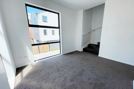 Photo of property in 15 Raupeti Lane, Henderson, Auckland, 0612