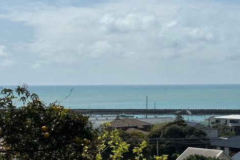 Photo of property in 11 South Road, Moturoa, New Plymouth, 4310