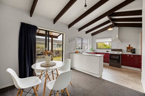 Photo of property in 6a Mahana Road, St Andrews, Hamilton, 3200