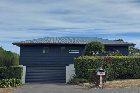 Photo of property in 1 Rockview Place, Mount Pleasant, Christchurch, 8081