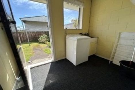 Photo of property in 15 Brougham Street, Westport, 7825