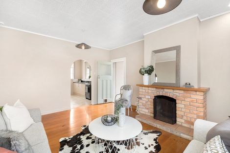 Photo of property in 15 Saltaire Street, Avondale, Auckland, 1026