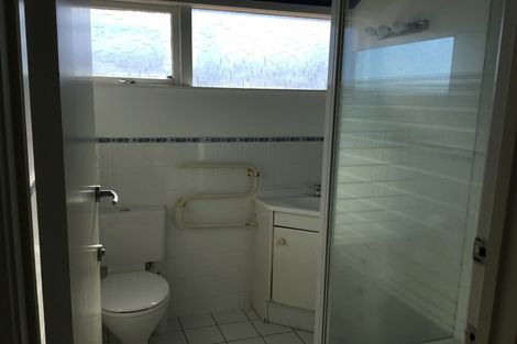 Photo of property in 20 Dallinghoe Crescent, Milford, Auckland, 0620