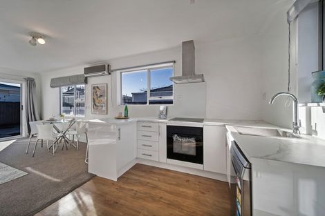 Photo of property in 2/58 Inwoods Road, Parklands, Christchurch, 8083