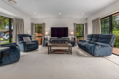 Photo of property in 6 Stella Court, Paraparaumu, 5032