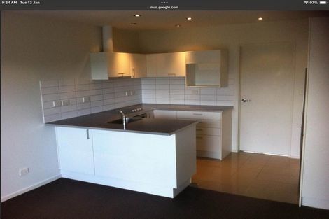 Photo of property in 5e/71 Spencer Road, Oteha, Auckland, 0632
