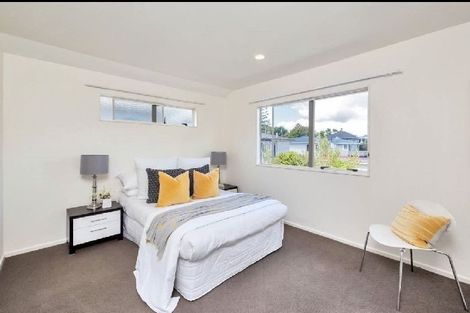 Photo of property in 2/41 Selwyn Crescent, Forrest Hill, Auckland, 0620