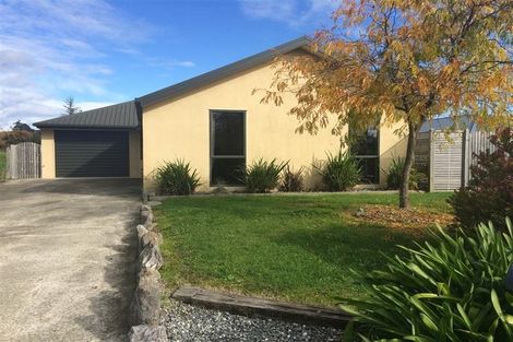 Photo of property in 10 Longfields Road, Brightwater, 7022