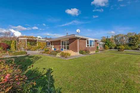 Photo of property in 840 Makerua Road, Tokomaru, Palmerston North, 4474