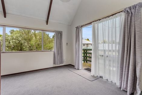 Photo of property in 32 Hendon Street, Edgeware, Christchurch, 8013