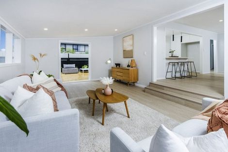 Photo of property in 2/22 Windy Ridge Road, Glenfield, Auckland, 0629