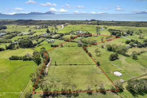 Photo of property in 88 Uretiti Road, Waipu, 0582