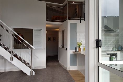 Photo of property in Stadium Garden Flats, 107/107 Thorndon Quay, Pipitea, Wellington, 6011