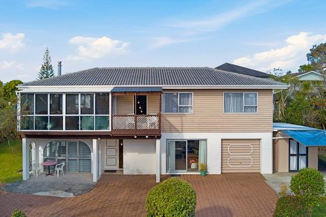 Photo of property in 4 Seakens Way, Glen Eden, Auckland, 0602