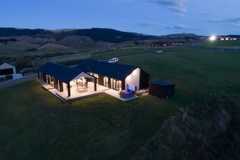 Photo of property in 3 Castlebridge Lane, Aokautere, Palmerston North, 4471